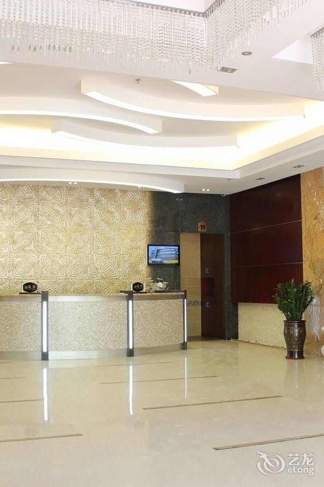 Zhuhai Platinum Holiday Hotel ภายนอก รูปภาพ